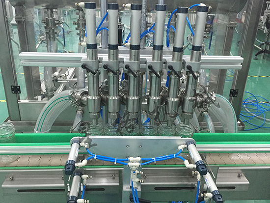 全自動(dòng)醬料灌裝生產(chǎn)線(圖2)