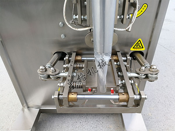 火鍋蘸料包裝機讓你在寒冷的冬天嘗到更多美味(圖3)