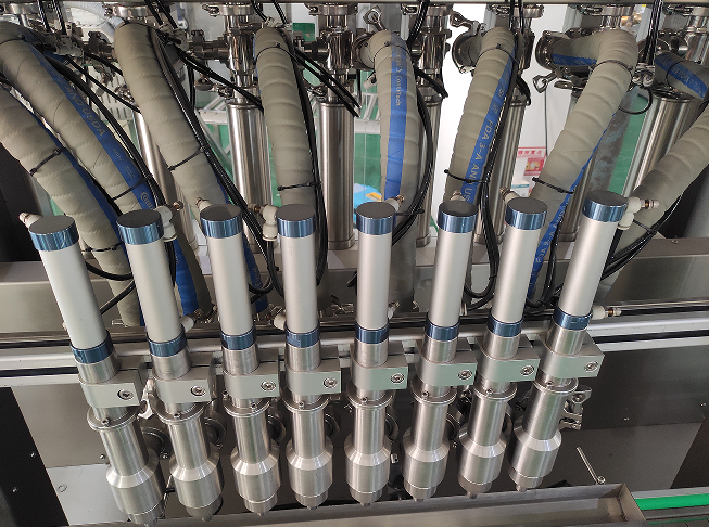 八頭瓶裝顆粒醬體灌裝機設(shè)備優(yōu)勢以及適用范圍(圖1)