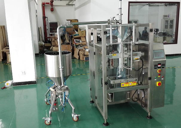 全自動(dòng)番茄醬包裝機(jī)械對(duì)企業(yè)起著重大的作用(圖1) 全自動(dòng)番茄醬包裝機(jī)械對(duì)企業(yè)起著重大的作用(圖1)